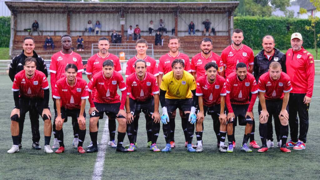 Photo officielle de l'équipe seniors B de l'AS Misérieux Trévoux pour la saison 2025/2026